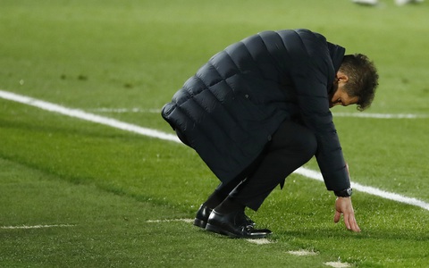 Đánh bại kình địch Atletico Madrid, Real Madrid làm sống lại cuộc đua vô địch - Ảnh 3. Đánh bại kình địch Atletico Madrid, Real Madrid làm sống lại cuộc đua vô địch - Ảnh 3.