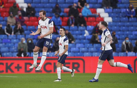 Lloris mắc sai lầm, Tottenham đánh rơi chiến thắng trước Crystal Palace - Ảnh 1. Lloris mắc sai lầm, Tottenham đánh rơi chiến thắng trước Crystal Palace - Ảnh 1.