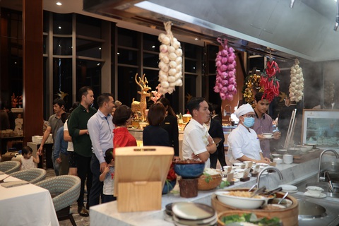 Lễ hội phở Vinpearl - Ảnh 3. Lễ hội phở Vinpearl - Ảnh 3.