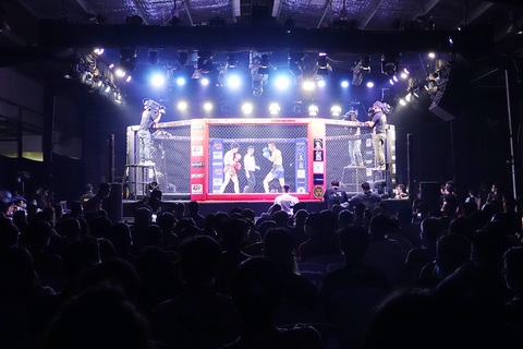 1.000 khán giả xem thi đấu thể thức MMA nghiệp dư tại Việt Nam - Ảnh 4. 1.000 khán giả xem thi đấu thể thức MMA nghiệp dư tại Việt Nam - Ảnh 4.