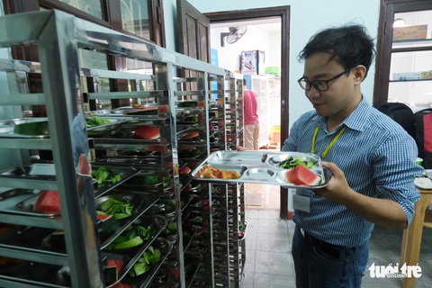 2.000 đồng/suất cơm Yên Vui, mời cô bác ghé vô dùng thử - Ảnh 5. 2.000 đồng/suất cơm Yên Vui, mời cô bác ghé vô dùng thử - Ảnh 5.
