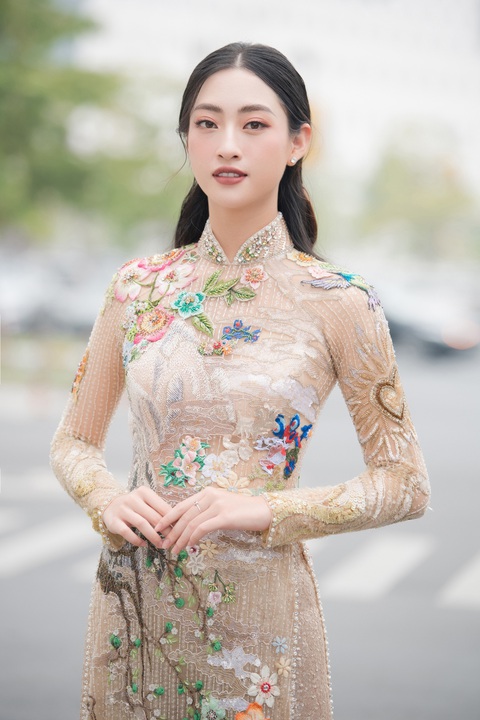 Hoa hậu Lương Thùy Linh tiết lộ là mình là fan cuồng của Phở - Ảnh 2. Hoa hậu Lương Thùy Linh tiết lộ là mình là fan cuồng của Phở - Ảnh 2.