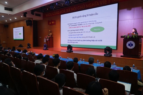 Trẻ em bị thừa cân, béo phì tại Việt Nam đang tăng gấp 10 lần - Ảnh 1. Trẻ em bị thừa cân, béo phì tại Việt Nam đang tăng gấp 10 lần - Ảnh 1.