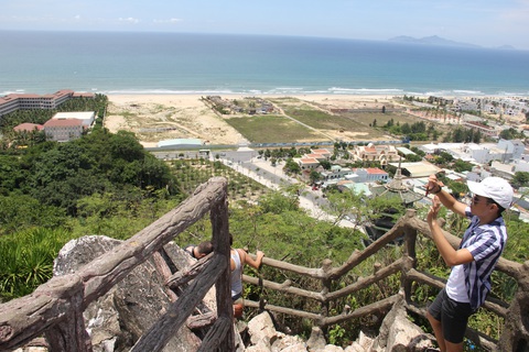 Thu hơn 85 tỉ/năm nhưng nhà đầu tư không mặn mà với danh thắng Ngũ Hành Sơn - Ảnh 1. Thu hơn 85 tỉ/năm nhưng nhà đầu tư không mặn mà với danh thắng Ngũ Hành Sơn - Ảnh 1.