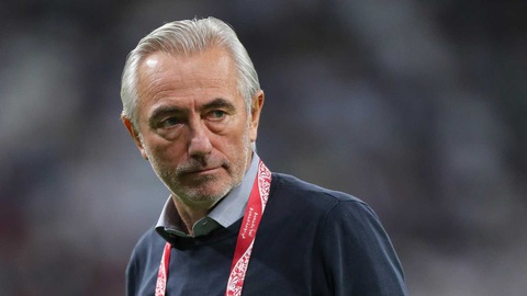 Bổ nhiệm lại Bert Van Marwijk, UAE có muốn dự World Cup không? - Ảnh 1. Bổ nhiệm lại Bert Van Marwijk, UAE có muốn dự World Cup không? - Ảnh 1.