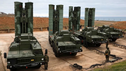 Mỹ trừng phạt Thổ Nhĩ Kỳ vì mua hệ thống phòng thủ tên lửa S-400 của Nga - Ảnh 1. Mỹ trừng phạt Thổ Nhĩ Kỳ vì mua hệ thống phòng thủ tên lửa S-400 của Nga - Ảnh 1.