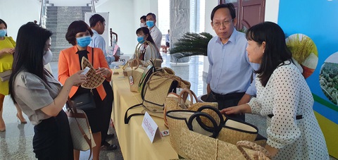 Phát triển du lịch cộng đồng theo bộ tiêu chí OCOP là ‘mũi tên trúng hai đích’ - Ảnh 2. Phát triển du lịch cộng đồng theo bộ tiêu chí OCOP là ‘mũi tên trúng hai đích’ - Ảnh 2.