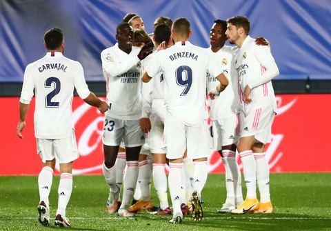 Benzema lập cú đúp, Real Madrid khuất phục 10 người Athletic Bilbao - Ảnh 1. Benzema lập cú đúp, Real Madrid khuất phục 10 người Athletic Bilbao - Ảnh 1.