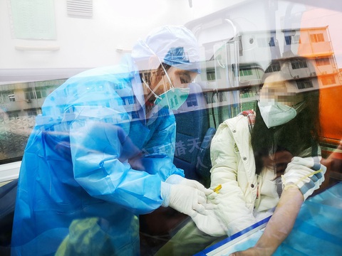Nhìn lại 2020: COVID-19 và những khoảnh khắc khó quên tại Trung Quốc - Ảnh 5. Nhìn lại 2020: COVID-19 và những khoảnh khắc khó quên tại Trung Quốc - Ảnh 5.