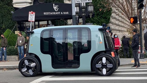Mẫu taxi robot có thiết kế lạ mắt - Ảnh 1. Mẫu taxi robot có thiết kế lạ mắt - Ảnh 1.