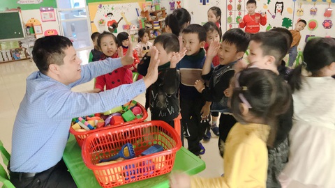 Dạy con trong yêu thương - Ảnh 1. Dạy con trong yêu thương - Ảnh 1.