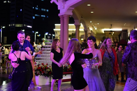 Các khách sạn thuộc Saigontourist Group khuyến mãi ‘khủng’ đón Giáng sinh và năm mới - Ảnh 1. Các khách sạn thuộc Saigontourist Group khuyến mãi ‘khủng’ đón Giáng sinh và năm mới - Ảnh 1.