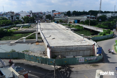 TP.HCM kiến nghị Thủ tướng chuyển đổi hình thức đầu tư cầu Tân Kỳ - Tân Quý - Ảnh 1. TP.HCM kiến nghị Thủ tướng chuyển đổi hình thức đầu tư cầu Tân Kỳ - Tân Quý - Ảnh 1.