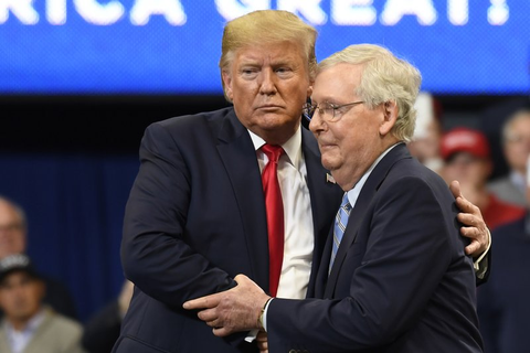 Đảng Cộng hòa trước nguy cơ trắng tay, ông Trump: Quá sớm để bỏ cuộc - Ảnh 1. Đảng Cộng hòa trước nguy cơ trắng tay, ông Trump: Quá sớm để bỏ cuộc - Ảnh 1.