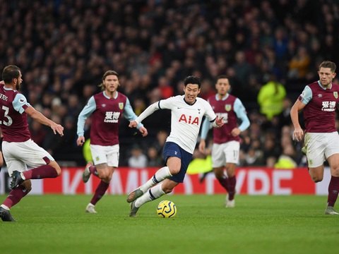 Pha solo ghi bàn đẳng cấp giúp Son Heung Min thắng giải Puskas - Ảnh 1. Pha solo ghi bàn đẳng cấp giúp Son Heung Min thắng giải Puskas - Ảnh 1.