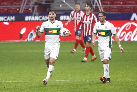 Suarez lập cú đúp giúp Atletico Madrid xây chắc ngôi đầu bảng - Ảnh 3. Suarez lập cú đúp giúp Atletico Madrid xây chắc ngôi đầu bảng - Ảnh 3.