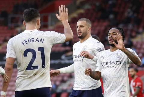 Sterling tỏa sáng, Man City tìm lại niềm vui chiến thắng trước Southampton - Ảnh 2. Sterling tỏa sáng, Man City tìm lại niềm vui chiến thắng trước Southampton - Ảnh 2.