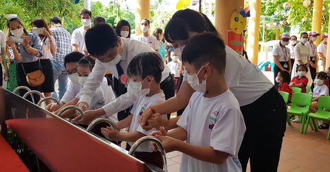 Hải Phòng siết việc đeo khẩu trang tại nơi công cộng - Ảnh 1. Hải Phòng siết việc đeo khẩu trang tại nơi công cộng - Ảnh 1.