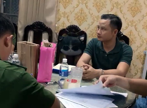 Con trai của đại gia có biệt thự dát vàng ở Bà Rịa - Vũng Tàu cũng bị bắt - Ảnh 1. Con trai của đại gia có biệt thự dát vàng ở Bà Rịa - Vũng Tàu cũng bị bắt - Ảnh 1.