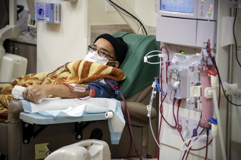 Giáo sư Mỹ: Bệnh nhân COVID-19 có dấu hiệu lão hóa sớm như bị virus ăn mòn sinh lực - Ảnh 1. Giáo sư Mỹ: Bệnh nhân COVID-19 có dấu hiệu lão hóa sớm như bị virus ăn mòn sinh lực - Ảnh 1.