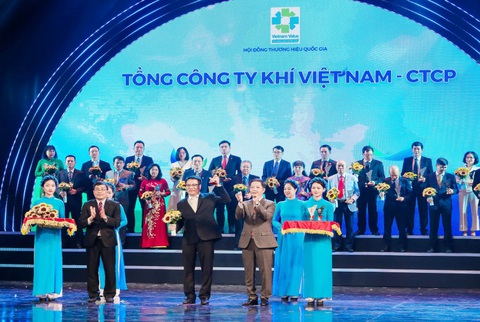 PV GAS tiếp tục nhận vinh danh Thương hiệu Quốc gia năm 2020 - Ảnh 1. PV GAS tiếp tục nhận vinh danh Thương hiệu Quốc gia năm 2020 - Ảnh 1.