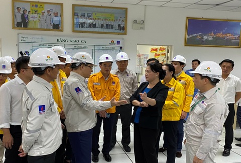 PV GAS tham gia đoàn công tác Trung ương đến miền Tây Nam bộ - Ảnh 4. PV GAS tham gia đoàn công tác Trung ương đến miền Tây Nam bộ - Ảnh 4.