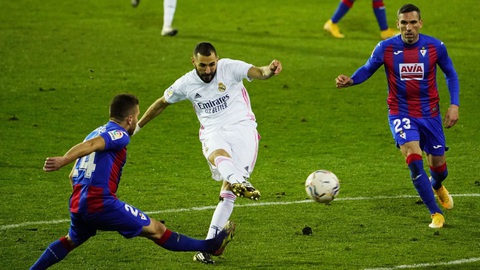 Benzema ghi bàn và kiến tạo, Real Madrid lên nhì bảng - Ảnh 1. Benzema ghi bàn và kiến tạo, Real Madrid lên nhì bảng - Ảnh 1.