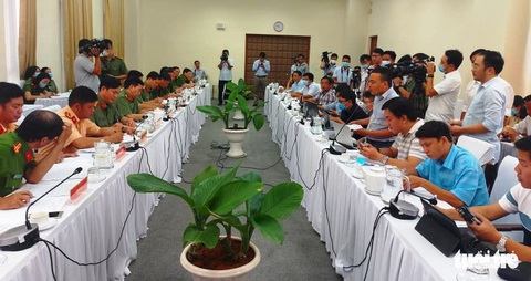 Công an TP.HCM thông tin vụ bắt ông Tất Thành Cang, ông Diệp Dũng - Ảnh 1. Công an TP.HCM thông tin vụ bắt ông Tất Thành Cang, ông Diệp Dũng - Ảnh 1.