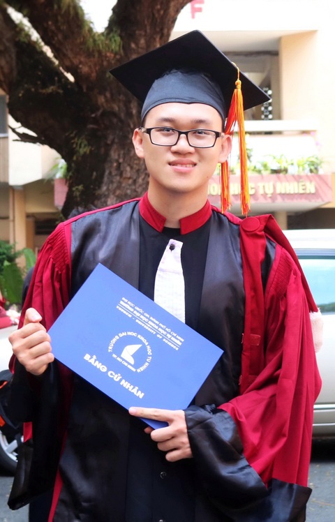 Bước rẽ của chàng thủ khoa kép - Ảnh 1. Bước rẽ của chàng thủ khoa kép - Ảnh 1.