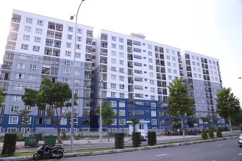 Người có nhà mua căn hộ thu nhập thấp, thanh tra rõ sao quá khó xử lý? - Ảnh 1. Người có nhà mua căn hộ thu nhập thấp, thanh tra rõ sao quá khó xử lý? - Ảnh 1.