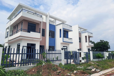 Một doanh nghiệp xây trái phép khu đô thị thông minh hoành tráng 488 căn nhà - Ảnh 2. Một doanh nghiệp xây trái phép khu đô thị thông minh hoành tráng 488 căn nhà - Ảnh 2.