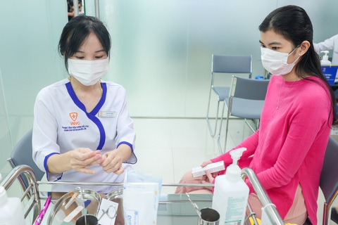VNVC khai trương trung tâm tiêm chủng quận 7 - Ảnh 2. VNVC khai trương trung tâm tiêm chủng quận 7 - Ảnh 2.