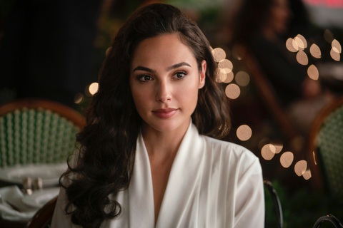 Wonder Woman 1984: Lòng tham mới là kẻ phản diện - Ảnh 2. Wonder Woman 1984: Lòng tham mới là kẻ phản diện - Ảnh 2.