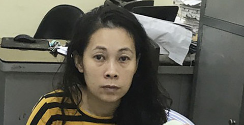 Bắt tạm giam nữ thủ quỹ công ty tham ô 11 tỉ đồng - Ảnh 1. Bắt tạm giam nữ thủ quỹ công ty tham ô 11 tỉ đồng - Ảnh 1.