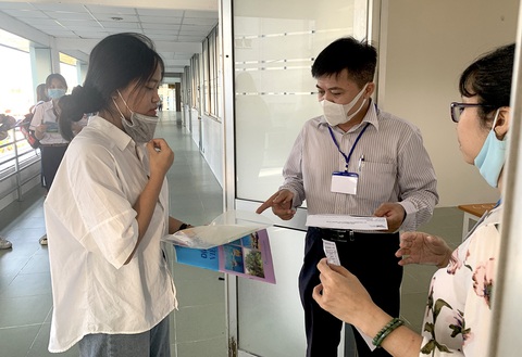 Nở rộ thi đánh giá năng lực - Ảnh 1. Nở rộ thi đánh giá năng lực - Ảnh 1.