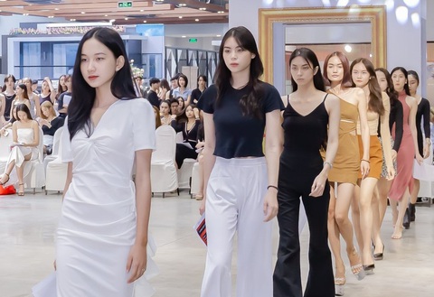 Lễ hội thời trang quốc tế: không chỉ có thời trang - Ảnh 1. Lễ hội thời trang quốc tế: không chỉ có thời trang - Ảnh 1.