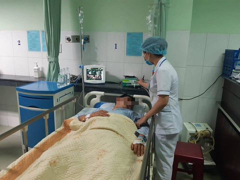 Trúng đạn lạc giữa đường, người đàn ông bị đứt cả động mạch và tĩnh mạch - Ảnh 1. Trúng đạn lạc giữa đường, người đàn ông bị đứt cả động mạch và tĩnh mạch - Ảnh 1.