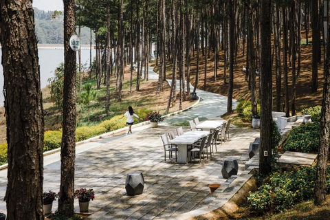 Người Việt chọn đón năm mới 2021 ở đâu nhiều nhất? - Ảnh 1. Người Việt chọn đón năm mới 2021 ở đâu nhiều nhất? - Ảnh 1.
