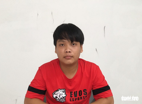 Nam thanh niên đánh chủ tiệm vàng ngất xỉu để cướp - Ảnh 1. Nam thanh niên đánh chủ tiệm vàng ngất xỉu để cướp - Ảnh 1.