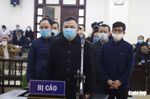 Cựu chủ tịch công ty đa cấp Liên Kết Việt lãnh án tù chung thân - Ảnh 3. Cựu chủ tịch công ty đa cấp Liên Kết Việt lãnh án tù chung thân - Ảnh 3.