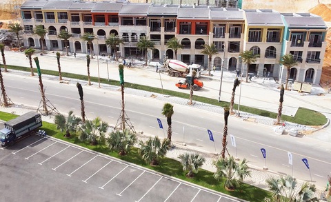 Shophouse ven biển làm dậy sóng thị trường Phan Thiết - Ảnh 1. Shophouse ven biển làm dậy sóng thị trường Phan Thiết - Ảnh 1.