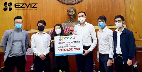 EZVIZ trao quà cho các em nhỏ làng trẻ Hòa Bình và Thiện Nhân - Ảnh 3. EZVIZ trao quà cho các em nhỏ làng trẻ Hòa Bình và Thiện Nhân - Ảnh 3.