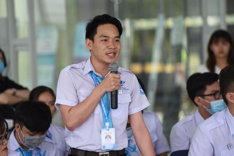 Ngoại ngữ đang là rào cản hội nhập của giới trẻ - Ảnh 10. Ngoại ngữ đang là rào cản hội nhập của giới trẻ - Ảnh 10.