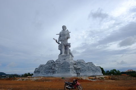 Đắk Nông hoàn thành công trình tượng đài N’Trang Lơng 167 tỉ đồng - Ảnh 2. Đắk Nông hoàn thành công trình tượng đài N’Trang Lơng 167 tỉ đồng - Ảnh 2.
