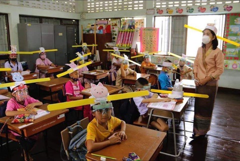Ảnh em bé Việt Nam mang tấm chắn vào top ảnh ấn tượng nhất năm 2020 - Ảnh 5. Ảnh em bé Việt Nam mang tấm chắn vào top ảnh ấn tượng nhất năm 2020 - Ảnh 5.