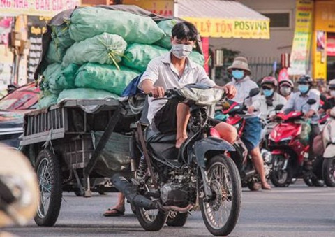 30.000 xe 3, 4 bánh tự chế: TP.HCM xử lý sao? - Ảnh 1. 30.000 xe 3, 4 bánh tự chế: TP.HCM xử lý sao? - Ảnh 1.