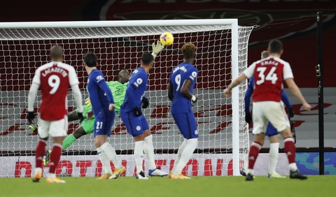 Arsenal thắng thuyết phục Chelsea trong trận derby London - Ảnh 2. Arsenal thắng thuyết phục Chelsea trong trận derby London - Ảnh 2.