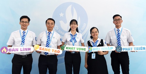 Chị Phan Thị Thanh Phương tái đắc cử chủ tịch Hội Sinh viên VN TP.HCM - Ảnh 1. Chị Phan Thị Thanh Phương tái đắc cử chủ tịch Hội Sinh viên VN TP.HCM - Ảnh 1.