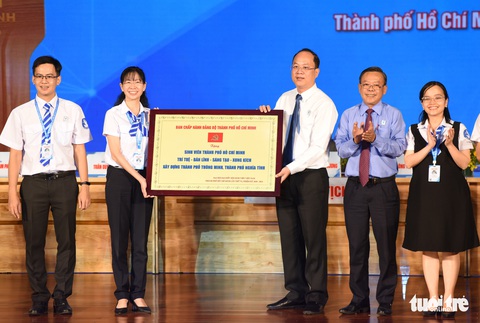 ‘Phải khơi dậy được khát vọng xây dựng trong thanh niên’ - Ảnh 6. ‘Phải khơi dậy được khát vọng xây dựng trong thanh niên’ - Ảnh 6.