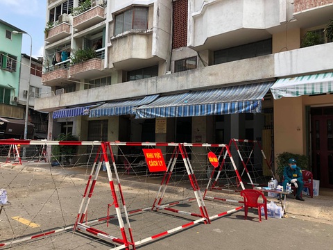 NÓNG: Thanh niên ở TP.HCM dương tính COVID-19, nhập cảnh chui cùng bệnh nhân 1440 - Ảnh 4. NÓNG: Thanh niên ở TP.HCM dương tính COVID-19, nhập cảnh chui cùng bệnh nhân 1440 - Ảnh 4.